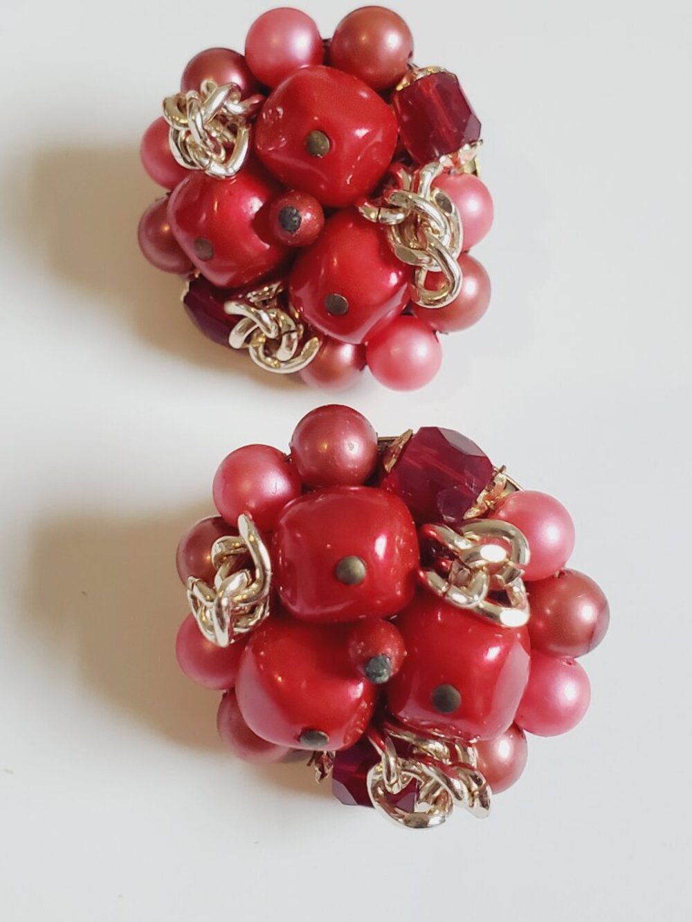 12 Pair of clip on Earrings, items # B 367-378, . wt. 144 grams,. - Picture 13 of 15